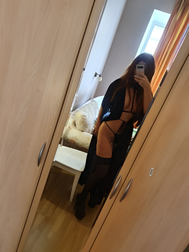 Лина привлекальеная девушка из Павловская цена от 10000 руб