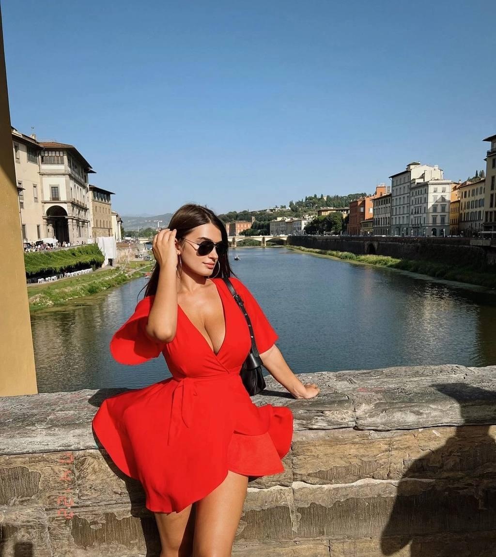 Варвара привлекальеная девушка из Павловская цена от 6000 руб