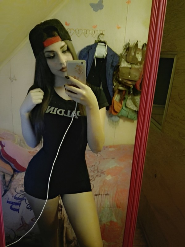 Рената привлекательная девушка из Павловская цена от 3000 руб