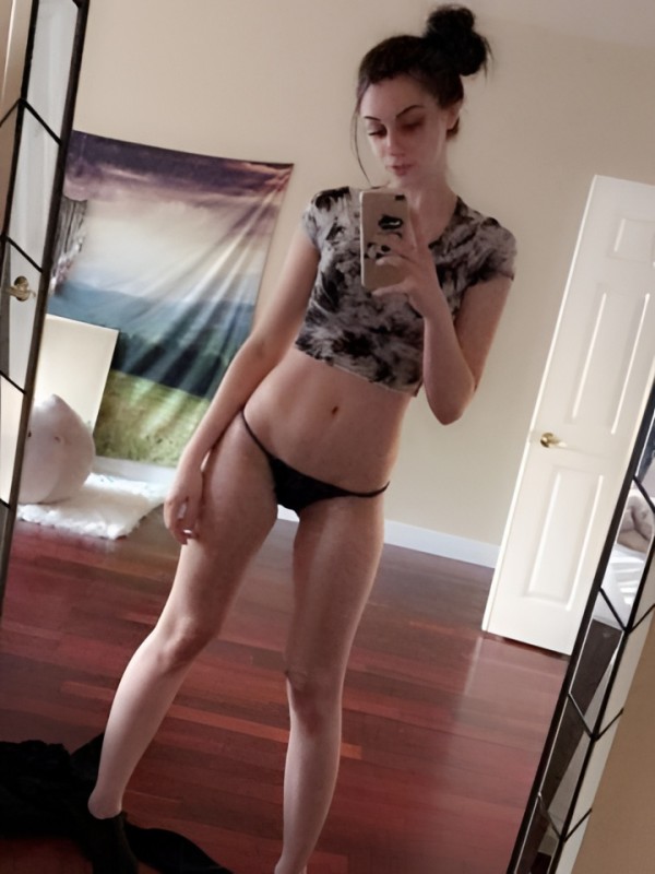 Василиса привлекательная девушка из Павловская цена от 1500 руб