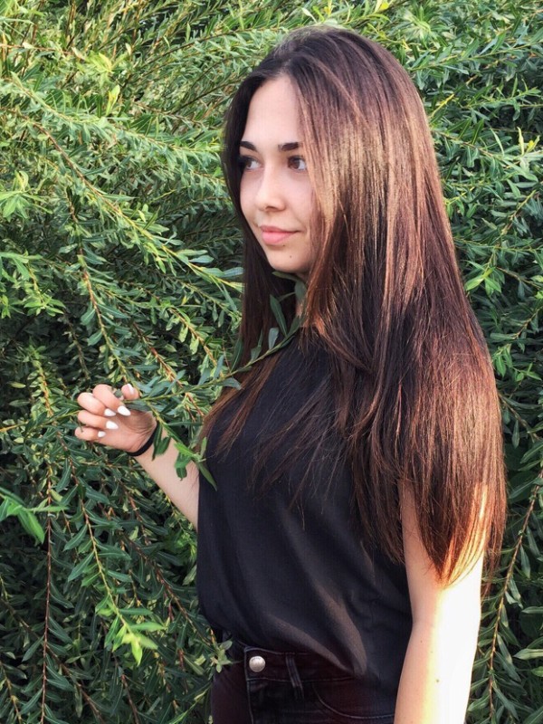 Олеся привлекательная девушка из Павловская цена от 3500 руб