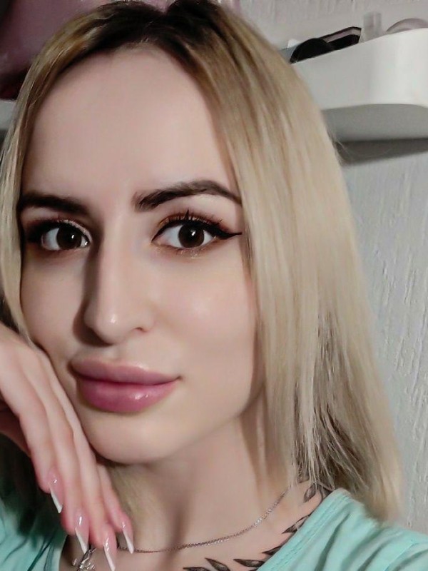 Настя привлекательная девушка из Павловская цена от 3500 руб