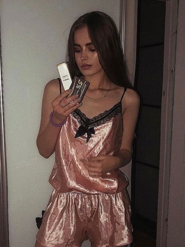 🎥 Анита привлекательная девушка из Павловская цена от 4000 руб